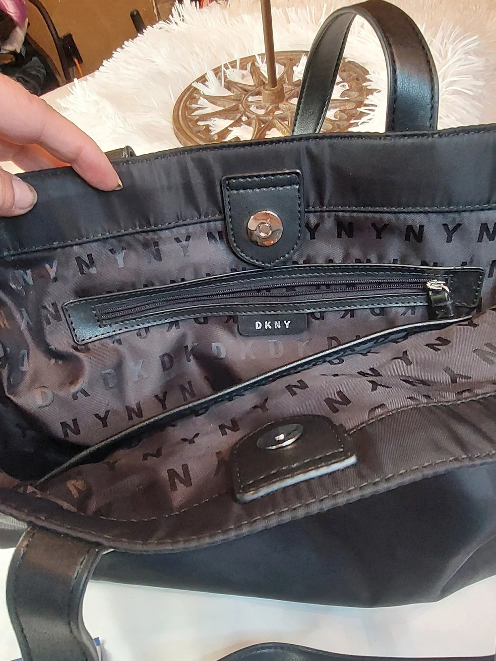 DKNY Large Black Nylon Shoulder Tote Bag Like New